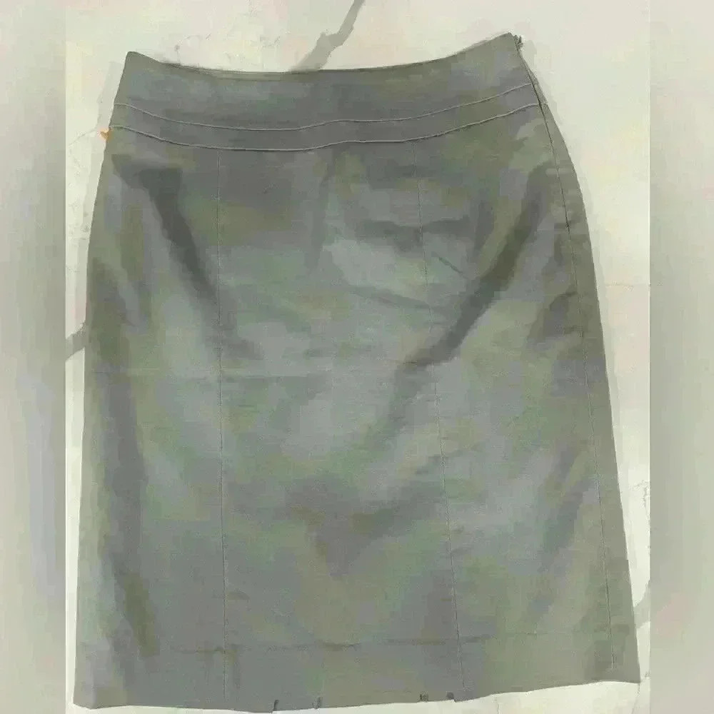Ann Taylor LOFT Gray Skirt - Size 0